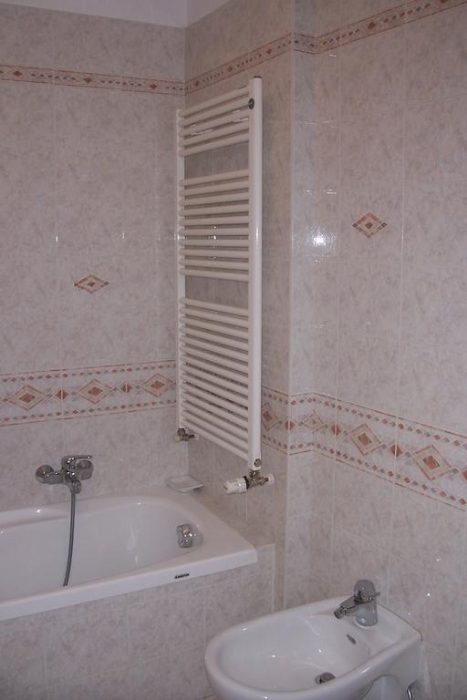 Fabbricato Indipendente Centro Apartment Lozzo Cadore Room photo
