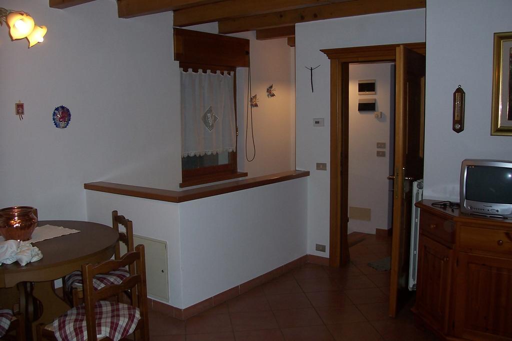 Fabbricato Indipendente Centro Apartment Lozzo Cadore Room photo