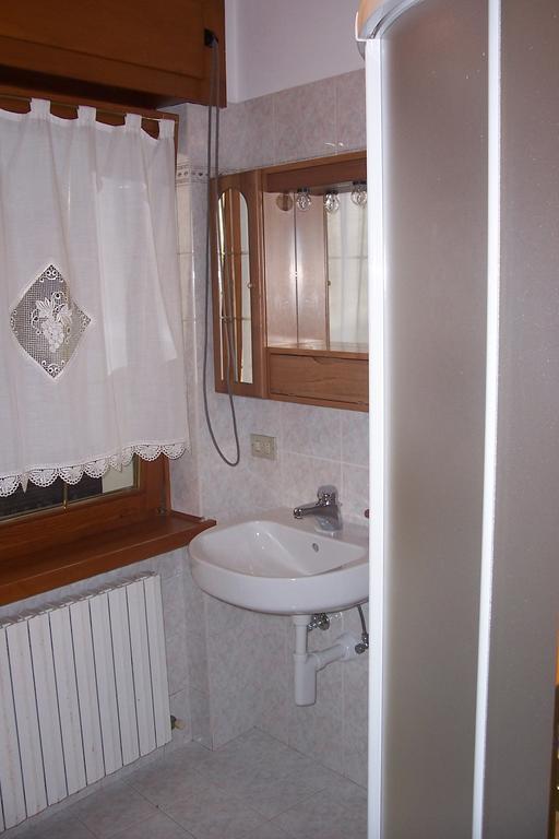 Fabbricato Indipendente Centro Apartment Lozzo Cadore Room photo