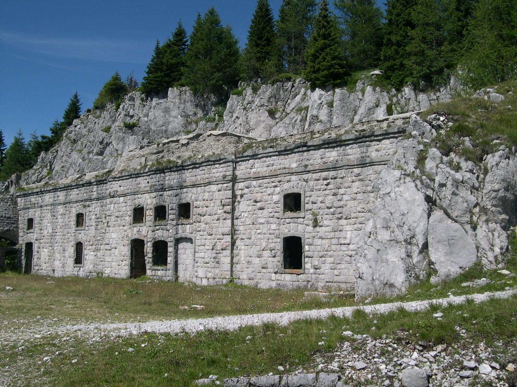 Fabbricato Indipendente Centro Apartment Lozzo Cadore Exterior photo